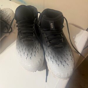 Under Armor football cleats men’s